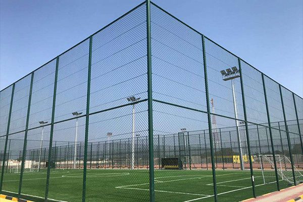 太阳城官网照明1000W投光灯用在迪拜的球场项目